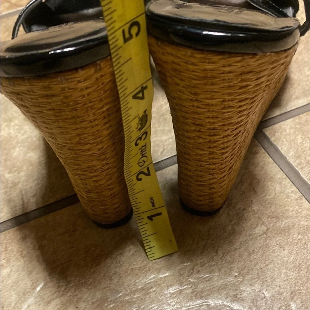 Sleek Black Espadrille 8.5 Sandals with Patent Straps Spring Wedding Guest